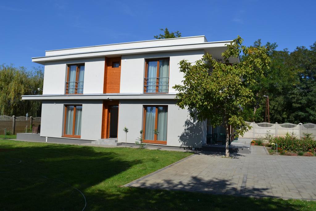 Vaci Vendeghaz Hotel Nyiregyhaza Exterior photo