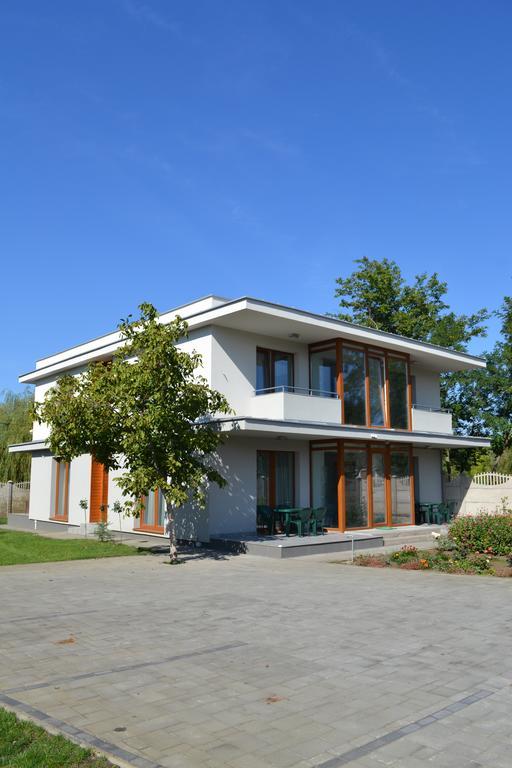 Vaci Vendeghaz Hotel Nyiregyhaza Exterior photo